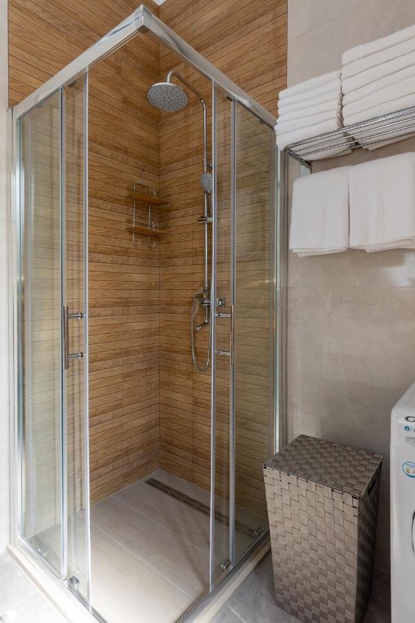 Porat Apartment *